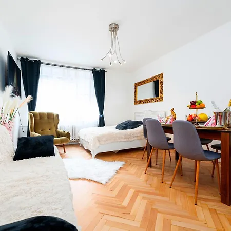 Brilliant Deluxe Apartmán *